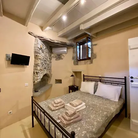 Сasa de vacaciones Monastery View House