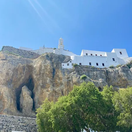 Monastery View House Mandrákion