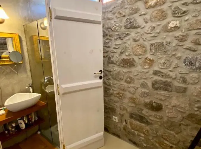 Monastery View House * Mandrákion